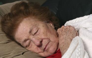 低血糖患者暈倒了怎么實(shí)施急救