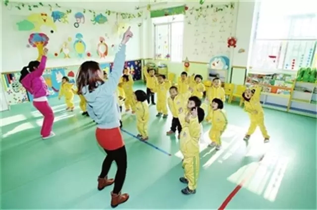 如何應(yīng)對發(fā)熱幼兒?