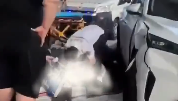 天津濱海機場司機開門被撞事件，這些行車安全知識需牢記