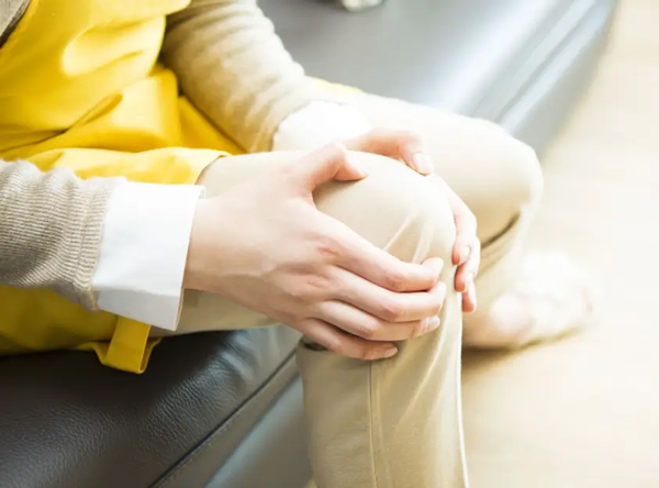 最傷害膝蓋的行為，不是爬樓！而是頻繁去做這 3 件事